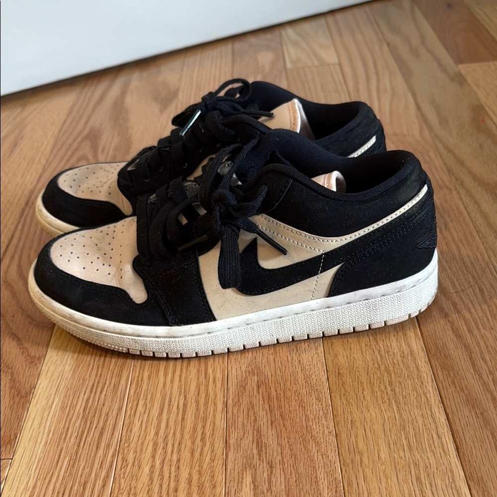 Nike Jordan 1 Low Guava Ice Sneakers